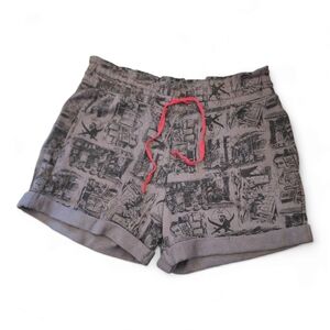 Disney Pirates of the Carribean Grey shorts size M 2022 Disneyland